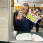 Macarena García Instagram - LA REBELIÓN. Que emoción contarles que el viernes 18 de noviembre (ósea YAAA) se estrena este proyecto que me emociona demasiado. Que viaje fue… los nocturnos, las risas, la manera en la que @inakipenafiel nos hizo conectar a cada una de las que participamos. A estas 3 locas, las admiro muchisimo, las quiero y fue una experiencia hermosa conocerlas. Disfrútenlo muchísimo que se hizo con un montón de amor❤️‍🔥 @aracelyarambula ame ser tu mini me. “Mónica (J)”
