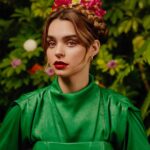 Macarena García Instagram - “Enamórate de ti, de la vida y luego de quien tú quieras.” –Frida Kahlo Estoy muy feliz de mostrarles la colección edición limitada de Maybelline X Frida Kahlo, ahora con 3 de mis productos favoritos de la marca: Tattoo Brow 3D, Matte Ink y Colossal. #Maybelline #MatteInk #Colossal #Tattoo3D #FridaKahlo