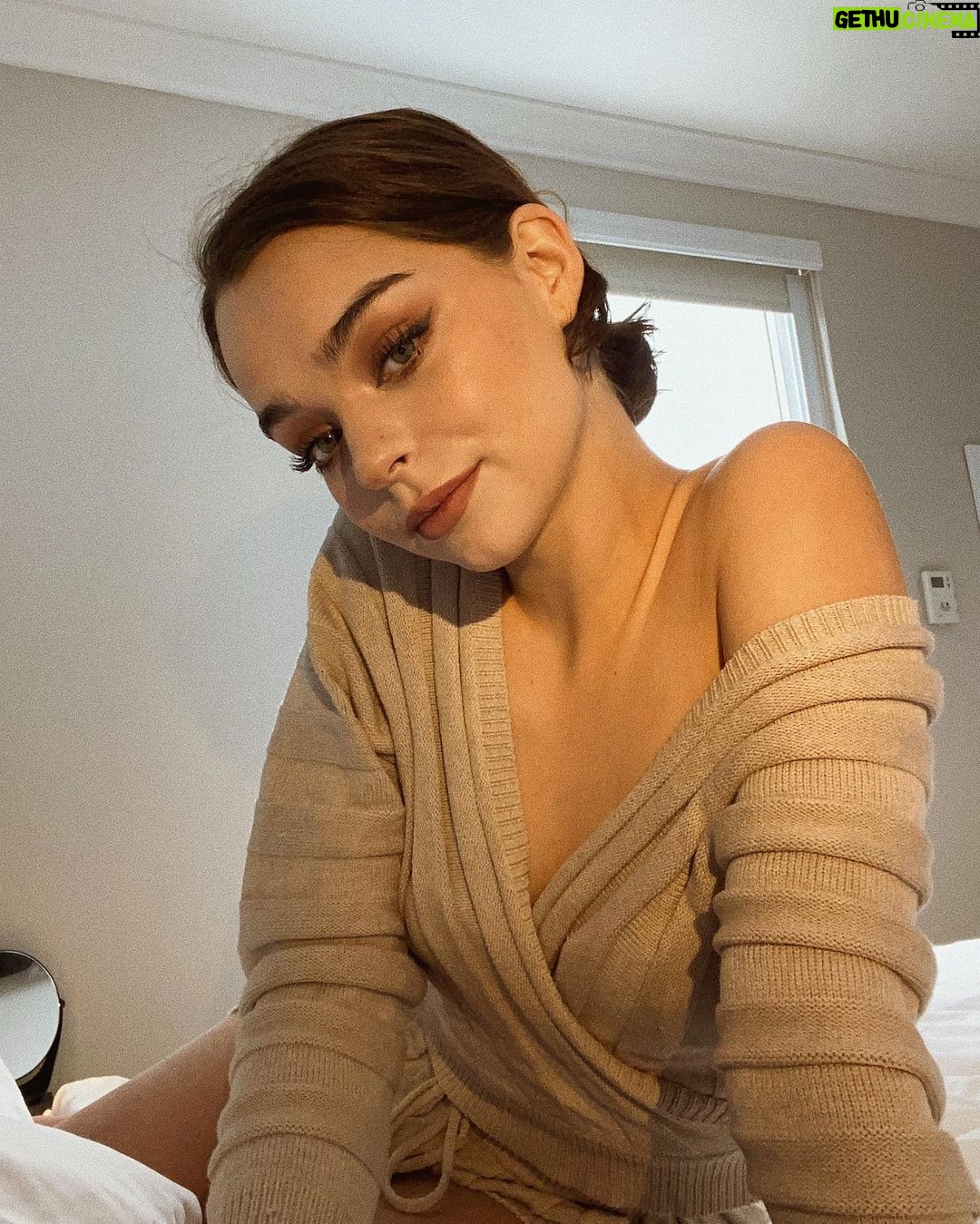 Macarena García - 376K Likes - Cozy🤍