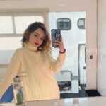 Macarena García Instagram - ✨How lovely yellow is, in love with this set from @charcoal_clothing ✨ Thanks @liamnauman . Tb a mis llamados de @100dias extraño tanto grabar 🥴