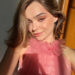 Macarena García Instagram - Mi cabeza esta en Paris 💗 @revolve Thank you @liamnauman