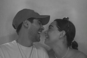 Macarena García Instagram - 4 años a tu lado ❤️ 
Te amo.