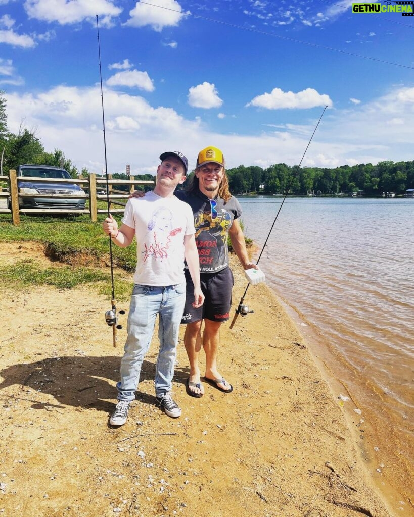 Macaulay Culkin Instagram - Thanks for the fishing trip @tonycavalero Let’s do it again soon.