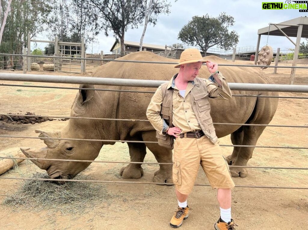 Macaulay Culkin Instagram - On a completely unrelated note I just made a donation to the San Diego Zoo. I encourage you all to do the same. Not only are they all lovely people but you should look into their efforts towards bringing back the recently extinct northern white rhino. It’s incredible. @sandiegozoo