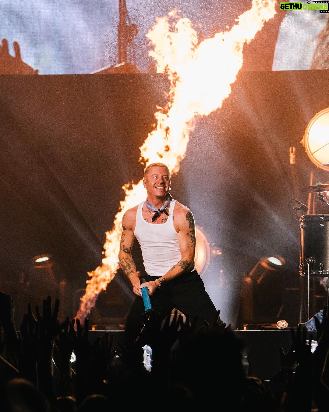 Macklemore Instagram - The Ben Tour USA made its way back home to Washington and a city that I have grown to love over the years: Spokane. It reminds me of Seattle back in the 80’s before IKEA looking condo’s and tech took over. There’s a nostalgic Americana vibe from old brick buildings, wide streets, incredible vintage missions, the Spokane river and rustic diners. Sloane and I put in miles on Lime Scooters riding all over the city and exploring the uncharted terrain. I have classic core memories shooting the Downtown music video when Sloane was a baby and shutting down multiple city blocks to throw a parade with the people of Spokane. That same energy was felt from the moment I stepped into the Spokane Arena. Someone even tracked down the inflatable dog from the music video who made a cameo on stage during Downtown. 11,000 people deep and probably the loudest crowd of the tour. A true Washington homecoming in one of my favorite PNW places ❤️ Spokane, Washington
