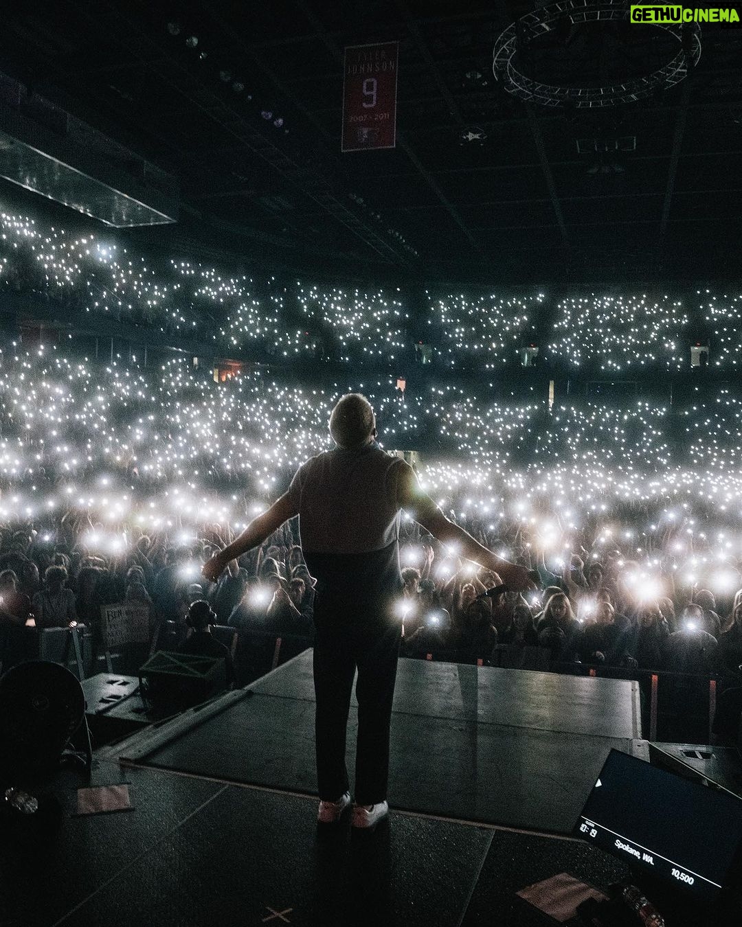 Macklemore Instagram - The Ben Tour USA made its way back home to Washington and a city that I have grown to love over the years: Spokane. It reminds me of Seattle back in the 80’s before IKEA looking condo’s and tech took over. There’s a nostalgic Americana vibe from old brick buildings, wide streets, incredible vintage missions, the Spokane river and rustic diners. Sloane and I put in miles on Lime Scooters riding all over the city and exploring the uncharted terrain. I have classic core memories shooting the Downtown music video when Sloane was a baby and shutting down multiple city blocks to throw a parade with the people of Spokane. That same energy was felt from the moment I stepped into the Spokane Arena. Someone even tracked down the inflatable dog from the music video who made a cameo on stage during Downtown. 11,000 people deep and probably the loudest crowd of the tour. A true Washington homecoming in one of my favorite PNW places ❤️ Spokane, Washington