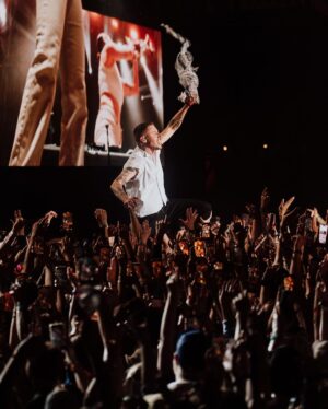 Macklemore Instagram - Mid winter break 🌵 ✌🏻