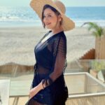 Madalsa Sharma Instagram - Beach date anyone?🏖️☀️🍹👒 Didn’t know you could click like this 📸😉 @ajay_1208 . . . . #valentines #week #madalsasharma #kavya #beach #beachlife #islandgirl #tropical #picoftheday #postoftheday #instadaily #instapic #instagood #instamood #mood #love #actorslife