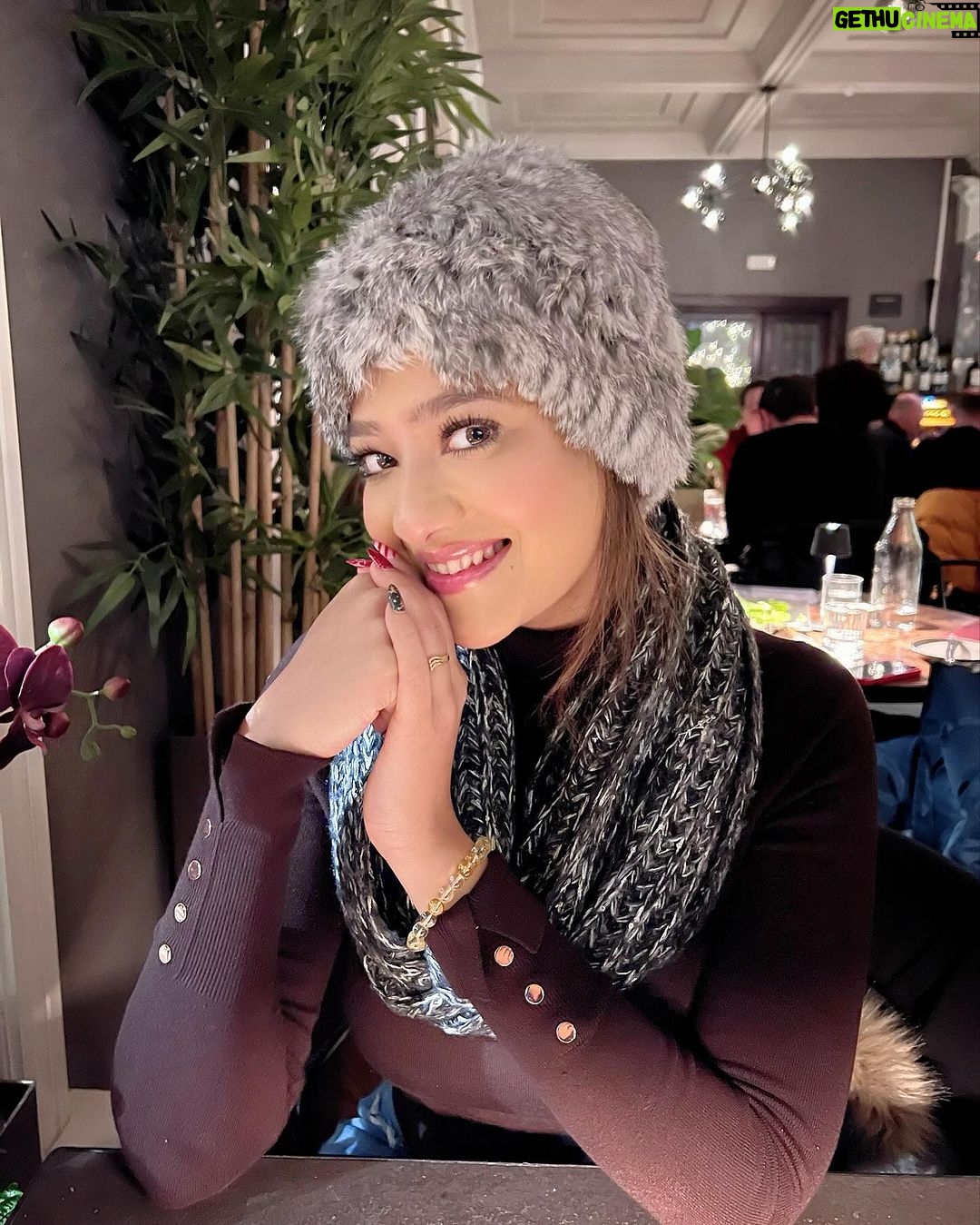 Madalsa Sharma Instagram - It’s cold in some corner of the world🤍🧤🥶❄️ . . . . #scandinavian #reykjavik #madalsasharma #kavya #picoftheday #postoftheday #instadaily #instapic #instagood #instamood #mood #love #actorslife Reykjavik, Iceland
