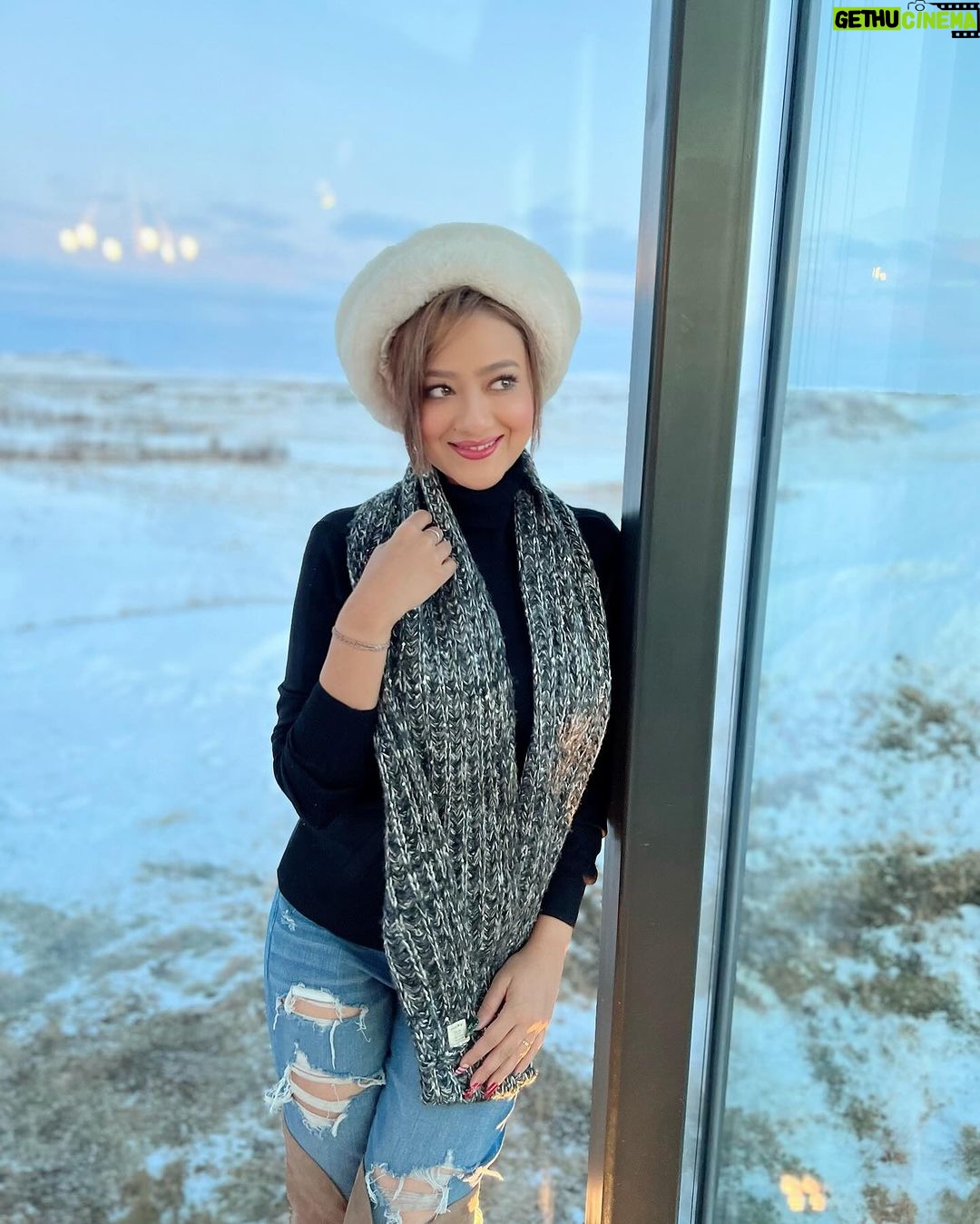 Madalsa Sharma Instagram - Out of captions today but this view❄️🌨️⛄️😍 . . . . #view #snow #madalsasharma #iceland #postoftheday #instadaily Hella, Iceland
