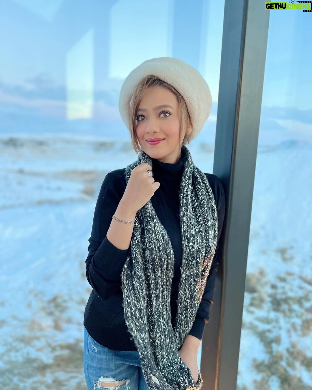Madalsa Sharma Instagram - Out of captions today but this view❄️🌨️⛄️😍 . . . . #view #snow #madalsasharma #iceland #postoftheday #instadaily Hella, Iceland