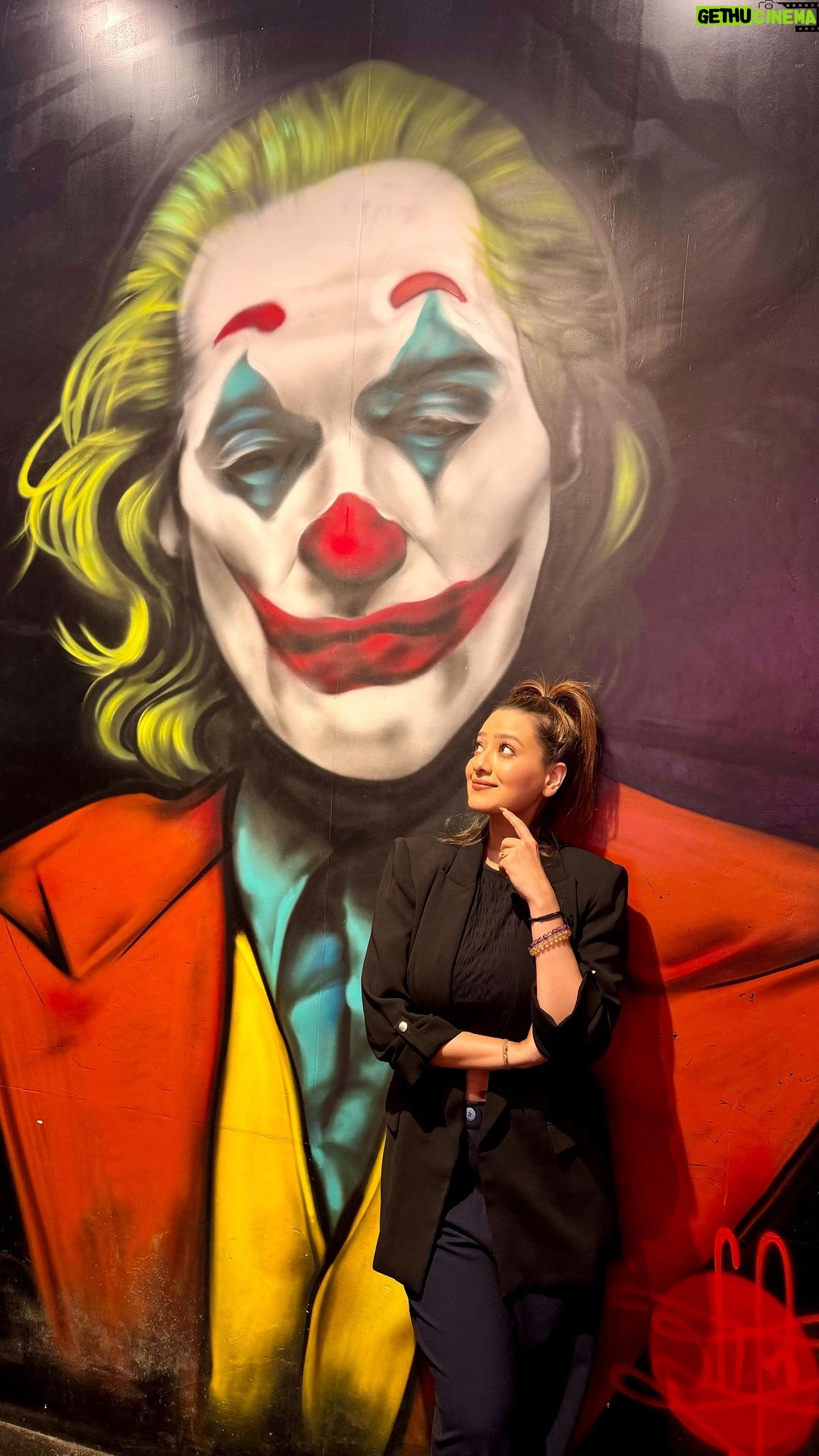 Madalsa Sharma Instagram - Fun fact🤣🤪 . . . . #reels #reelsinstagram #madalsasharma #kavya #videooftheday #instadaily #instavideo #instagood #instamood #mood #trending #trendingreels #reelitfeelit #reelkarofeelkaro #reeloftheday #reelit #love #actorslife