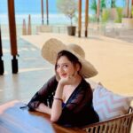 Madalsa Sharma Instagram - Beach date anyone?🏖️☀️🍹👒 Didn’t know you could click like this 📸😉 @ajay_1208 . . . . #valentines #week #madalsasharma #kavya #beach #beachlife #islandgirl #tropical #picoftheday #postoftheday #instadaily #instapic #instagood #instamood #mood #love #actorslife
