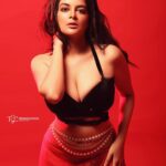 Madhumita Sarcar Instagram - Trespassing prohibited 🚫 . . @baban.islam.54 @bhumii.makeup
