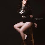 Madhumita Sarcar Instagram - @madhumita_sarcar 🖤 @horeayan 👗 @baban.islam.54 💄 @bhumii.makeup 💇‍♀️ @surjaphotography @momentsy_photography Camera Canon R5 Lens Canon 70-200 2.8 #VibeWithCanon #CANwithCanon #TathagataGhoshPhotography @canonindia_official