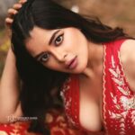 Madhumita Sarcar Instagram - ❤️ . . Lehenga @sujatam_premium_weaves MUA @baban.islam.54