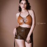 Madhumita Sarcar Instagram - @madhumita_sarcar @horeayan 👗 @baban.islam.54 💄 @bhumii.makeup 💇‍♀️ @surjaphotography @momentsy_photography Camera Canon R5 Lens Canon 70-200 2.8 #VibeWithCanon #CANwithCanon #TathagataGhoshPhotography @canonindia_official