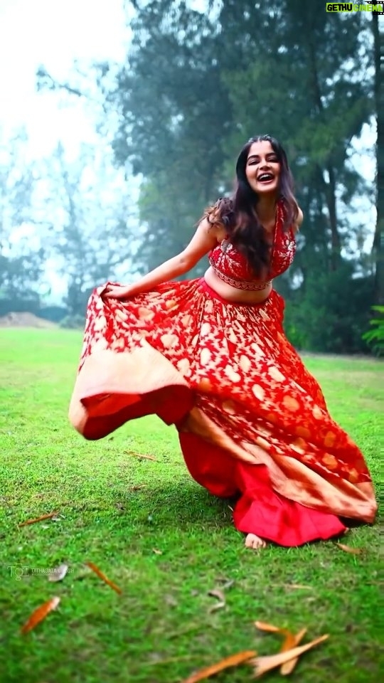 Madhumita Sarcar Instagram - I gain or lose... I own it Yours truly, Weight❤️😈