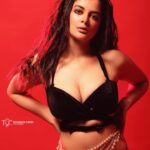 Madhumita Sarcar Instagram - Trespassing prohibited 🚫 . . @baban.islam.54 @bhumii.makeup
