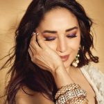 Madhuri Dixit Instagram - Own the monochrome ✨🤍 #friday #fridayvibes #photooftheday #photoshoot #dancedeewane #white #monochromeoutfit