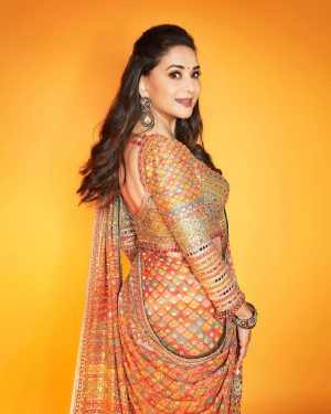 Madhuri Dixit Instagram - Channelling the energy of the sun ✨☀️ 

#dancedeewane #monday #mondaymotivation #photooftheday #photoshoot #shootdiaries