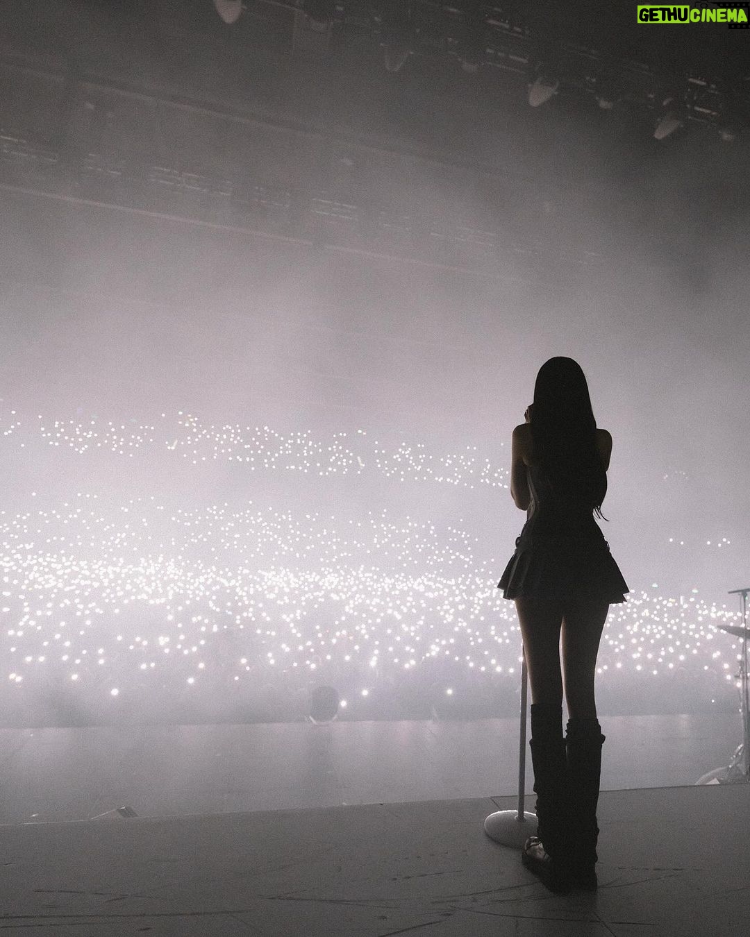 Madison Beer Instagram - amsterdam……. 🤍 last night was something out of my wildest dreams - thank you so much for an unforgettable and surreal sold out show. i don’t even know what to say. thank you will never be enough. i love you so… so much. :’) AFAS Live Amsterdam