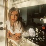 Madison Lewis Instagram - 🦢 @instagram