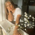 Madison Lewis Instagram - 🦢 @instagram