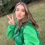 Madison Lewis Instagram - 💚🎄