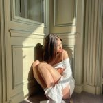 Madison Lewis Instagram - what should i caption my photo? #justrememberyourebeautiful