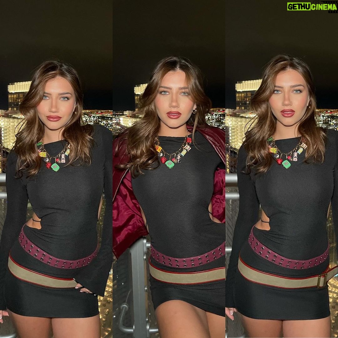 Madison Lewis Instagram - i didn’t know Vegas could be this cold