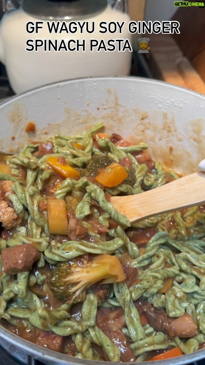 Madisyn Shipman Instagram - Gluten free spinach pasta with wagyu steak in a soy ginger sauce! This year I’m going to be intentional with sharing what I cook. Let me know if you want the recipe🥘 What else do you want to see me cook?!