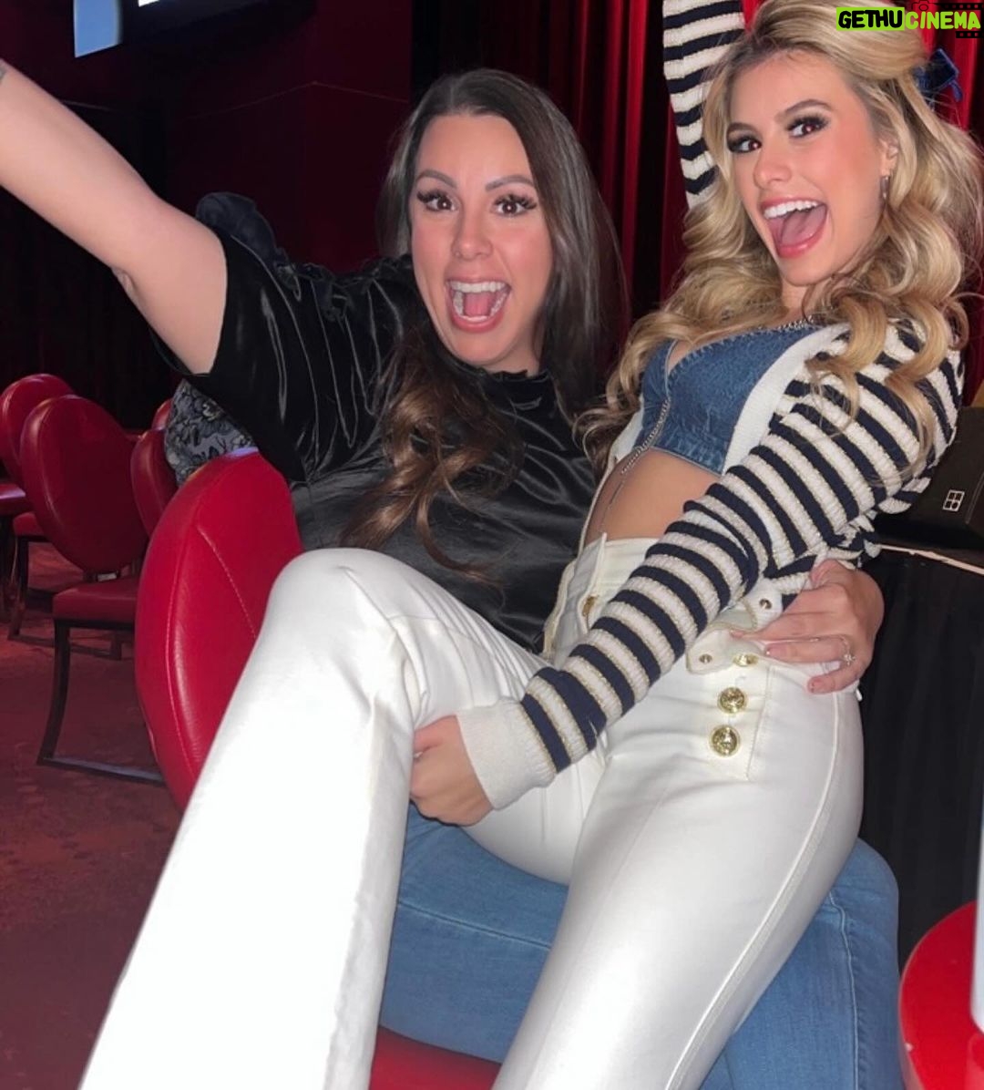 Madisyn Shipman Instagram - I’m so grateful for this woman, you truly are the best mom in the world. Thank you for all your love and guidance and truly being my best friend! ❤️ happy birthday mommy!