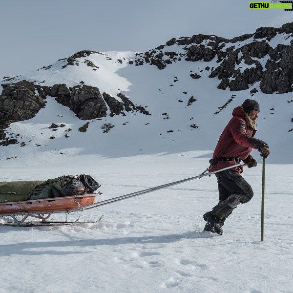 Mads Mikkelsen Instagram - ❄️ #CoolingBreak: Overgård dresses her wound and takes her to his plane. She does not speak English and only proves her alertness by squeezing his hand. This week we cool down with a series of images from the @mysteryguitarman directed @arcticmovie. #MadsThursday #TheOfficialMads