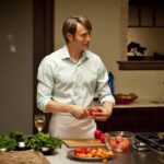 Mads Mikkelsen Instagram – 🍷🔪🍅 #WineWednesday: Home cooking with a glass of whites. Carefully picked by @0101JE.

#MadsWednesday
#Specialmads
#TeamMads
#TheOfficialMads