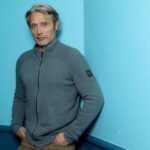 Mads Mikkelsen Instagram - 🧶 Is it #wednesdaywellness or #wellnessworkout? It's #madswednesday! #theofficialmads