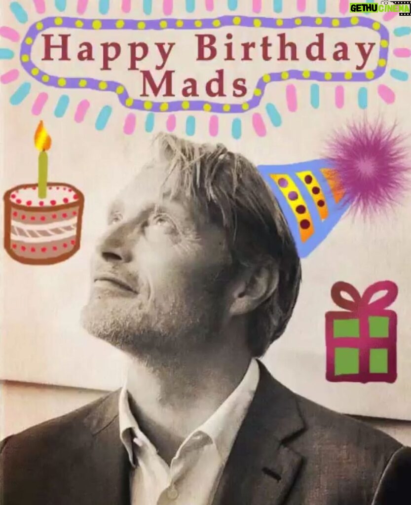 Mads Mikkelsen Instagram - 🎂🎉🎁 #FanArtFriday: Today's fan art made by @Mizoahi on Twitter. Thank you. #MadsFriday #theofficialmads