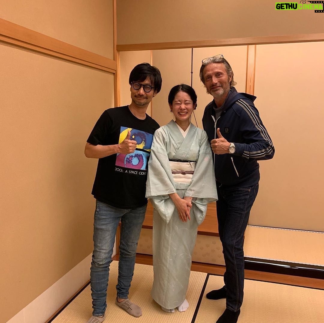 Mads Mikkelsen Instagram - #MadsInJapan: Dinner time! 👍