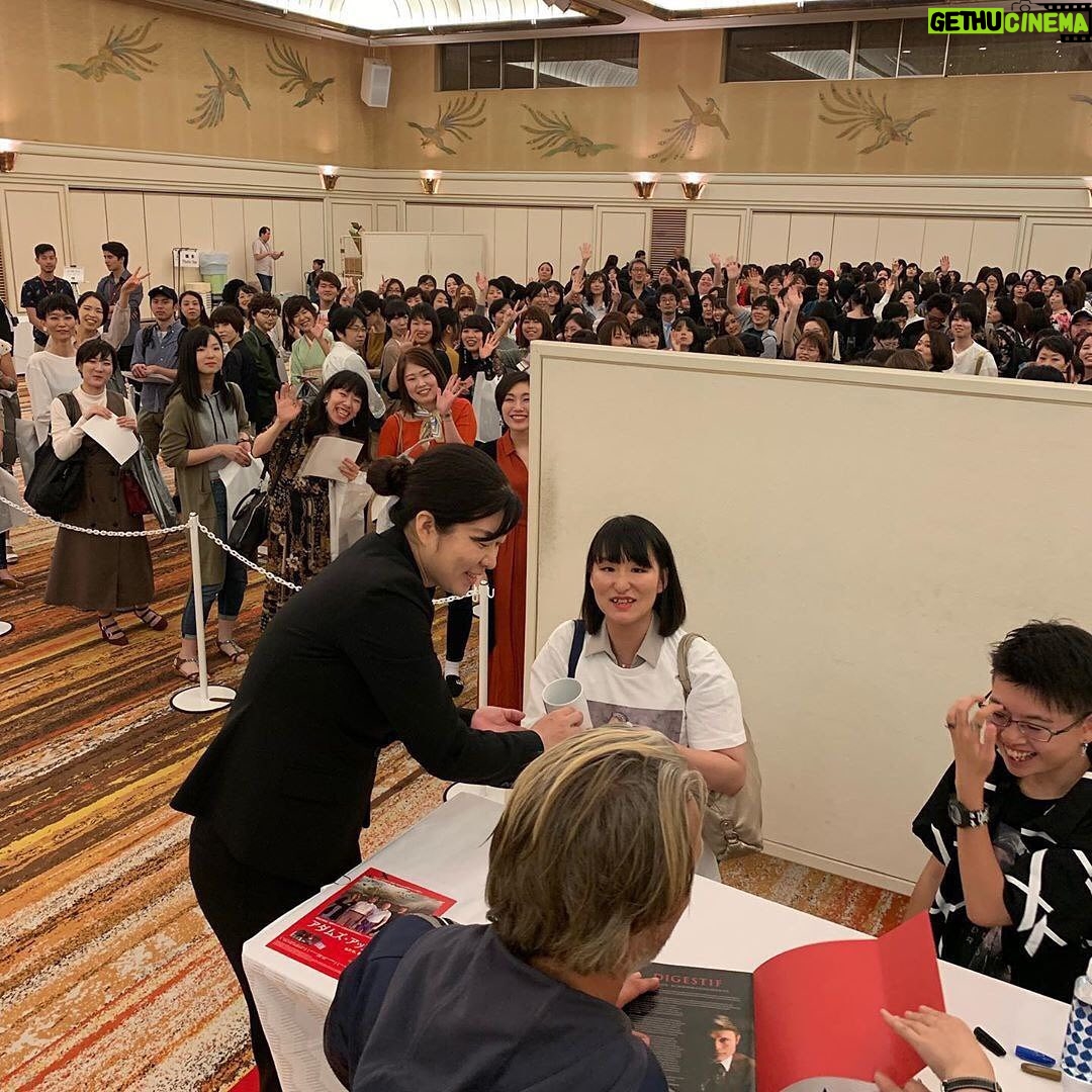 Mads Mikkelsen Instagram - #MadsInJapan: Autograph signing in Tokyo. ✍️ #tokyo #japan #theofficialmads