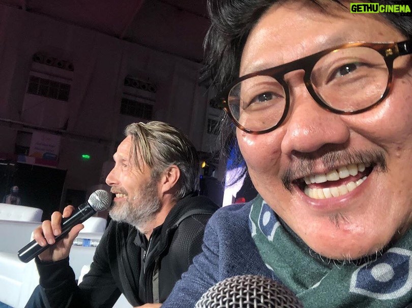 Mads Mikkelsen Instagram - 📸 With Benedict Wong at @stanleesupercon2019