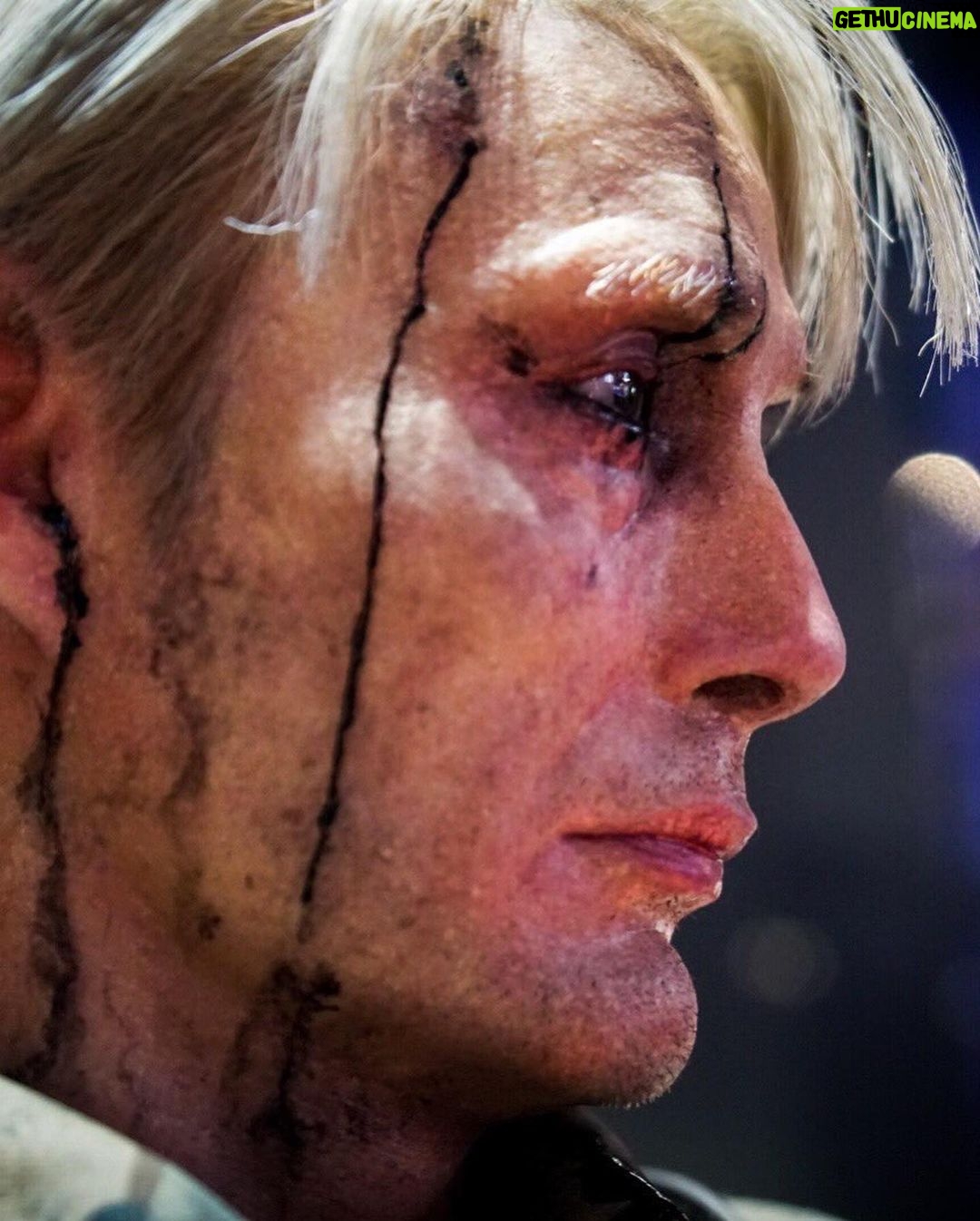 Mads Mikkelsen Instagram - 👆Cliff #deathstranding #theofficialmads