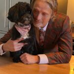 Mads Mikkelsen Instagram - Merry Christmas everyone from Messi, Mads and a slice of Hannibal 🎅🏽