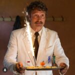 Mads Mikkelsen Instagram - 1.1 Million followers 🙏🎉 #menandchicken