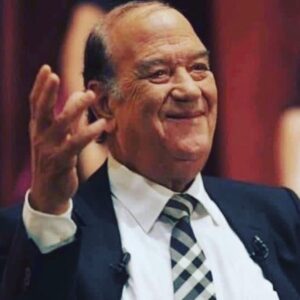 Maged Elmasry Instagram - إنا لله وإنا إليه راجعون.. الله يرحمك ياعم حسن.. وفاه النجم المصري الكبير ( حسن حسني ).برجاء الدعاء وقرأه الفاتحة 🙏🙏🙏🙏🙏