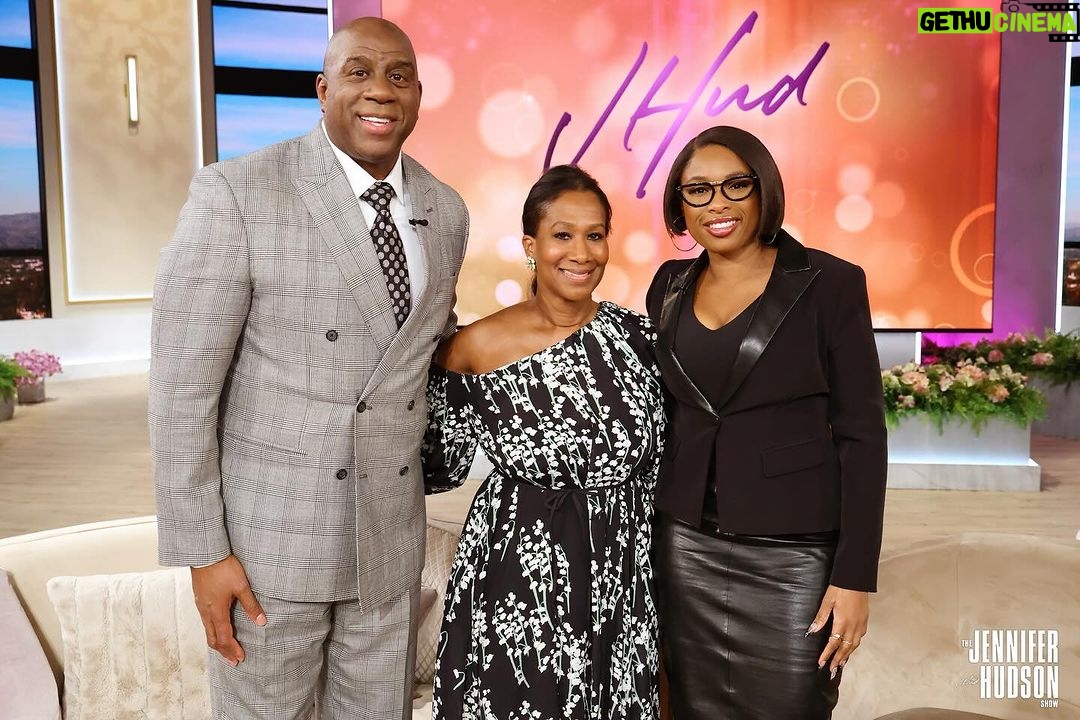 Magic Johnson Instagram - What a touching moment for me to surprise Nicole Avant, daughter of Clarence and Jacqueline Avant, during her interview! The Avant family truly has a special place in my heart, and it was such a joy to give Nicole her well-deserved flowers for the release of her new book, “Think You’ll Be Happy: Moving Through Grief with Grit, Grace, and Gratitude”. 💐