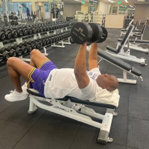 Magic Johnson Instagram - How I started my New Year! 💪🏾