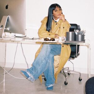 Magic Johnson Instagram - Happy birthday to my daughter Elisa! Watching you blossom into the woman and entrepreneur you are has been a father’s dream. Know that your father loves you and is proud of you! I will always be your security blankie lol! ❤️