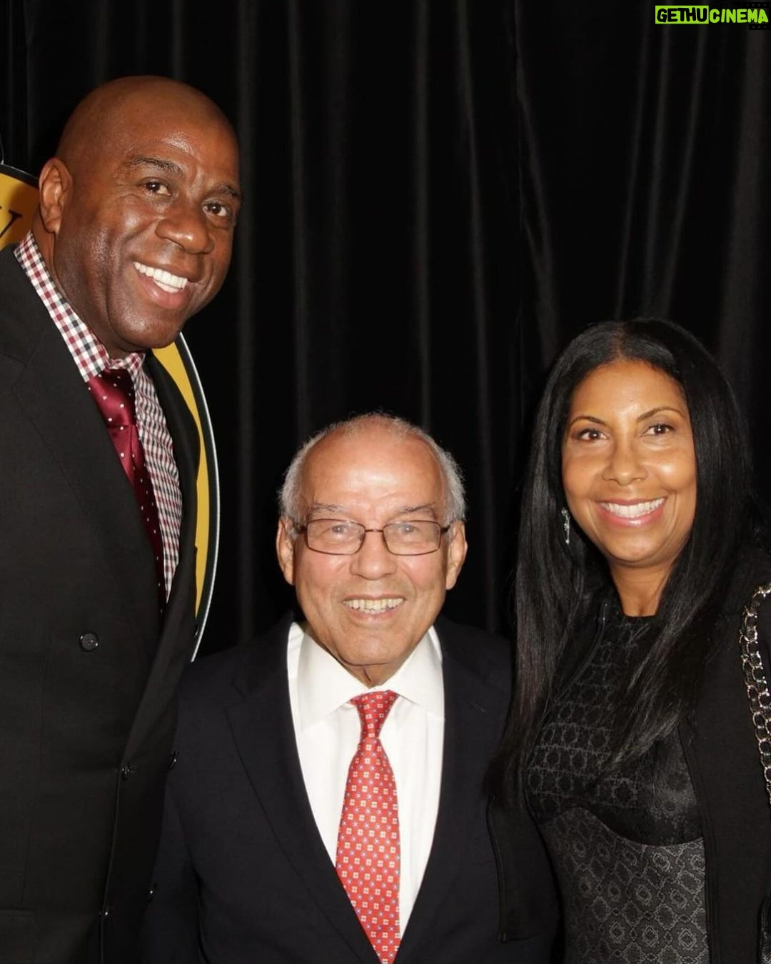 Magic Johnson Instagram - I am so excited that my good friend and legend, Dr. Norman C. Francis has been honored for his incredible contributions to society and Black History with an unveiling of his new statue at Xavier University of Louisiana, where he served as President for nearly half a century! Dr. Francis has touched millions of lives through his commitment to civil rights, education access and economic development. He has left a lasting impact not only on the university and city of New Orleans, but the entire nation. This truly is a fitting tribute during Black History Month! ππ½