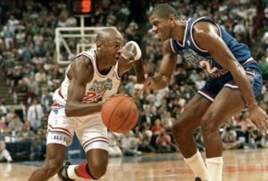 Magic Johnson Instagram - The 1992 All-Star game is a core memory of mine! I owe so much to Commissioner David Stern allowing me to play in the game and helping me change the world after my diagnosis. Love the last couple minutes of the game, competing against my two good friends and NBA greats Michael Jordan and Isiah Thomas. Looking forward to watching this year’s All-Stars play tonight!