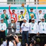 Mahathir Mohamad Instagram - Mungkin ramai tertanya-tanya mengapa Le Tour De Langkawi mengguna nama Langkawi dan pilih Langkawi sebagai pemula? Saya sebenarnya pernah bekerja di Langkawi pada tahun 1956. Masa itu saya dapati tidak ada apa-apa daya tarikan untuk pelancong datang. Jadi kita buat keputusan pertamanya jadikan Langkawi pulau bebas cukai. Sejak itu jumlah pelancong meningkat daripada 10,000 setahun kepada 3.5juta pelancong setahun. Dengan itu orang makin kenal dan pilih Langkawi untuk melancong. Untuk rancakkan lagi, kita adakan LTDL di Langkawi bagi giatkan lagi keluar masuk pelancong ke sini. https://m.facebook.com/story.php?story_fbid=pfbid0iZJTReYiT6yG6wa92LxwtMc8anqSwigpDAkTkYqAQyembbtzQonT1KkH2S4Q17g6l&id=100044516073020